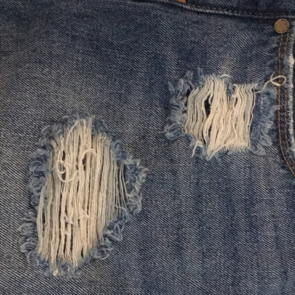 Shorts - Picture 5 of 6